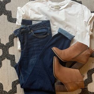Two by Vince Camuto skinny jeans